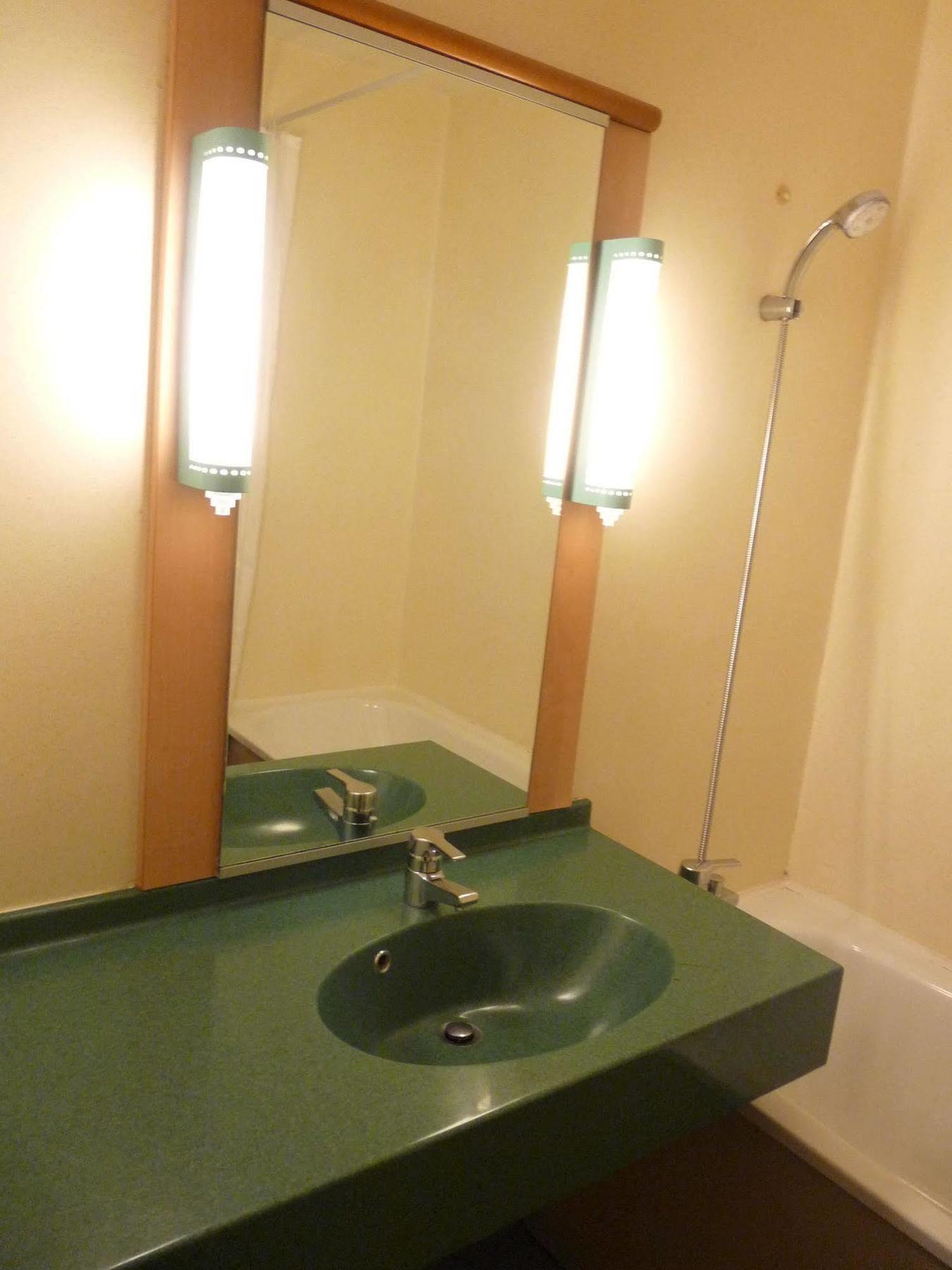 Ibis Budget Saint Christol Les Ales 외부 사진